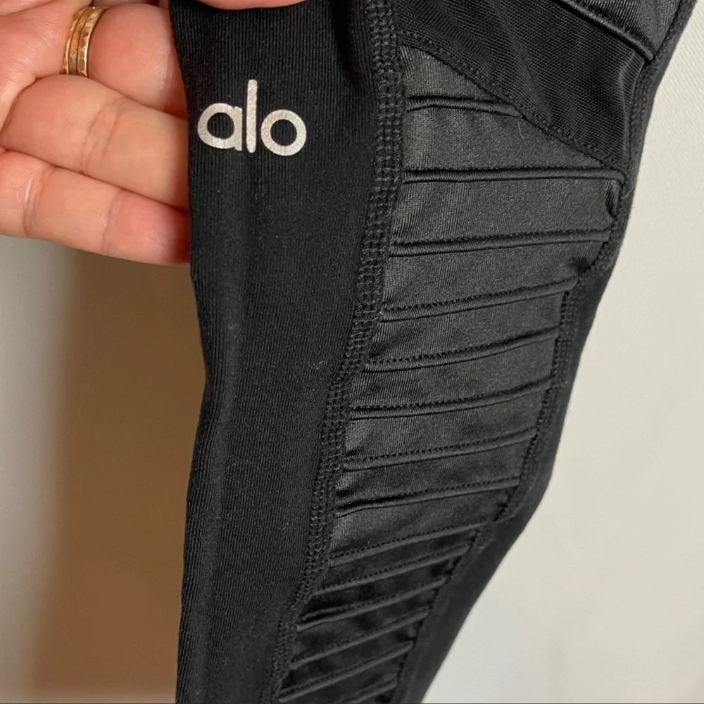Alo Yoga Moto Style Black Leggings Size Small